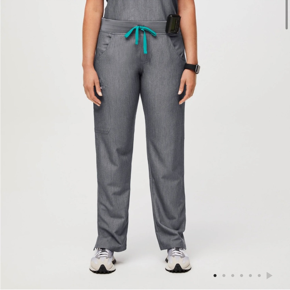 Figs Kade cargo scrub pants XL graphite gray